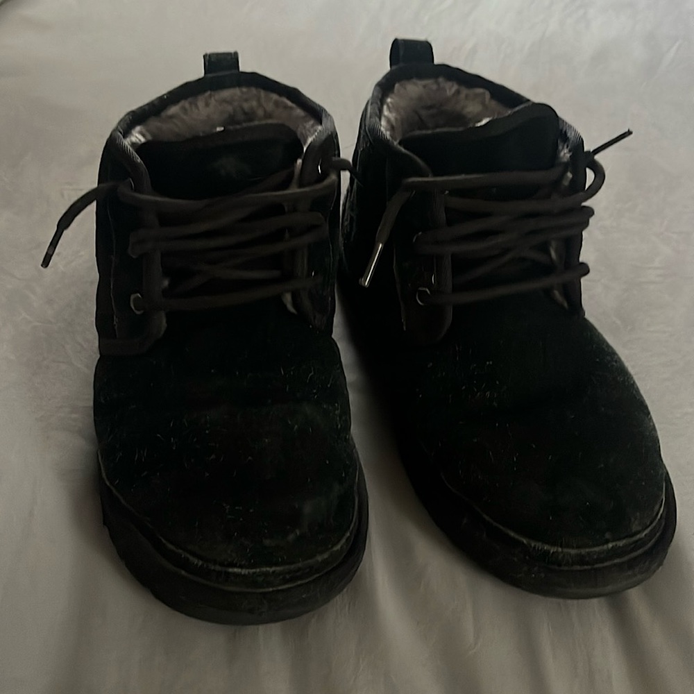 USED Men's Black UGG Boots Size 8